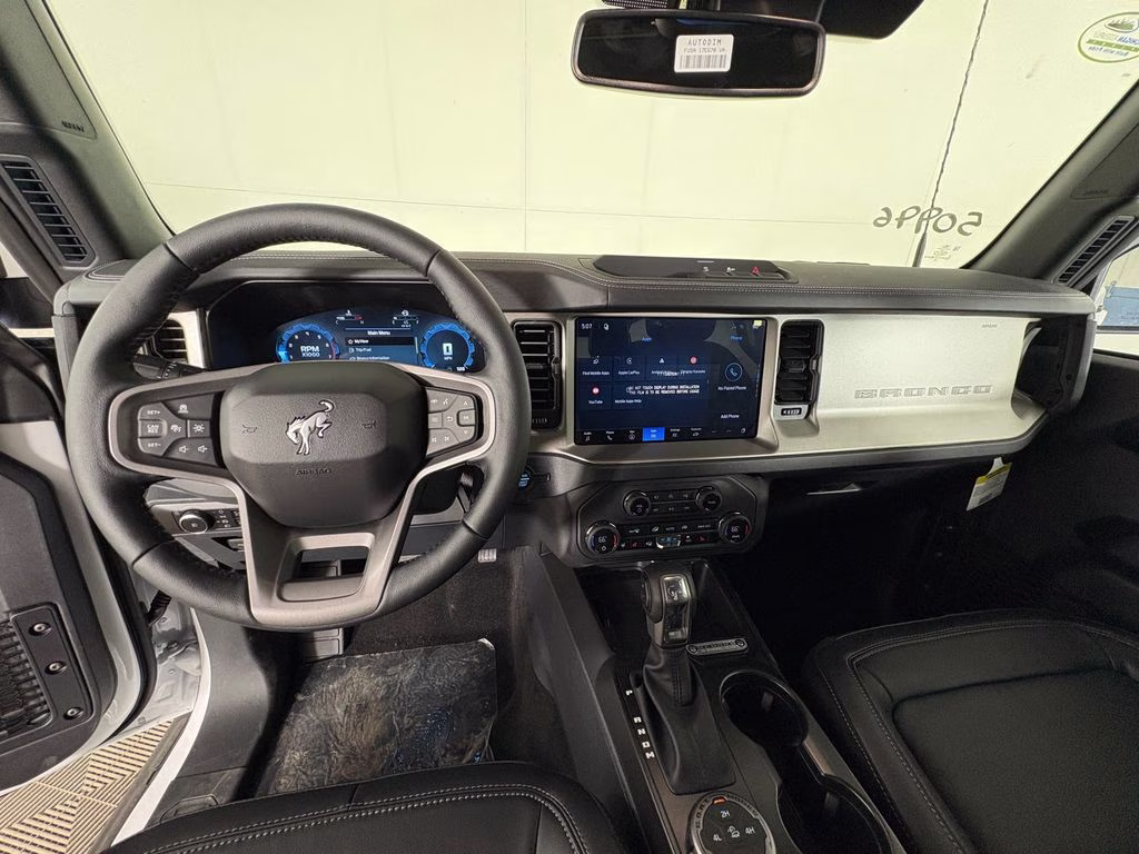 2026 Oxford White Ford Bronco Outer Banks 4X4 SUV