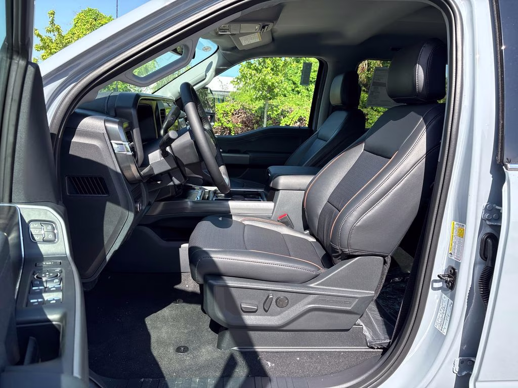 2026 Glacier Gray Metallic Tri-Coat Ford Super Duty F-250 SRW Lariat 4X4 Truck