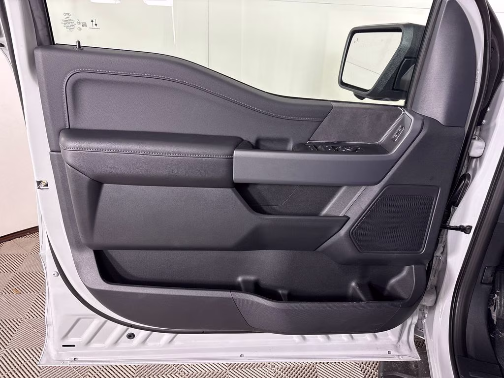 2026 Avalanche Ford F-150 XLT 4X4 Truck
