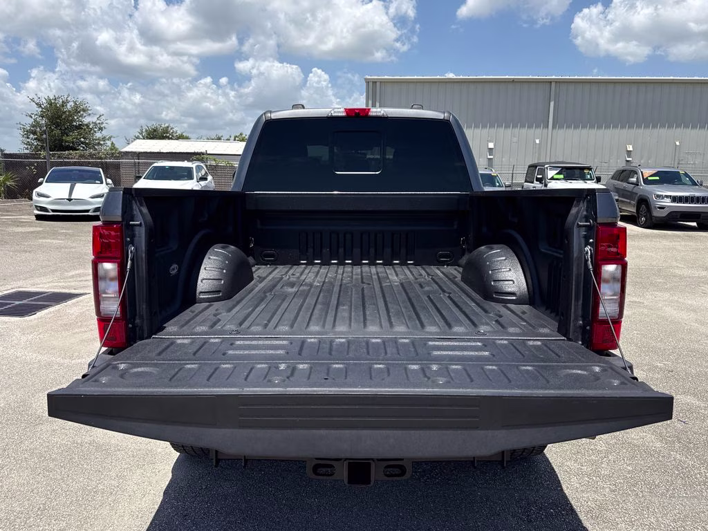 2022 Carbonized Gray Metallic Ford Super Duty F-250 SRW Lariat 4X4 Truck