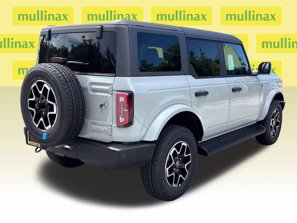 2026 Avalanche Ford Bronco Outer Banks 4X4 SUV