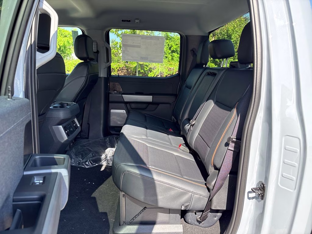 2026 Glacier Gray Metallic Tri-Coat Ford Super Duty F-250 SRW Lariat 4X4 Truck