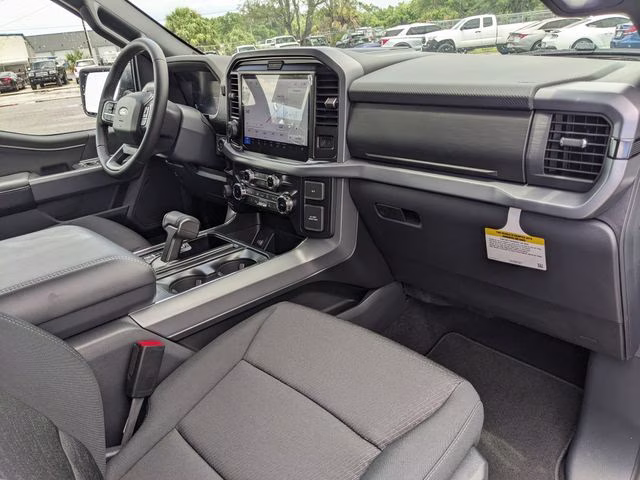 2026 Oxford White Ford F-150 XLT 4X4 Truck