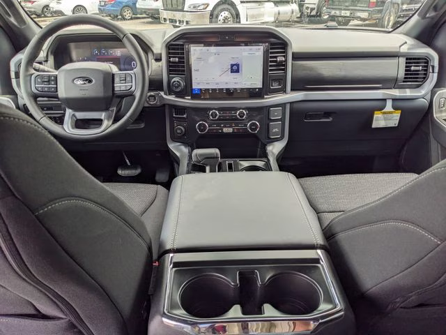 2026 Oxford White Ford F-150 XLT 4X4 Truck