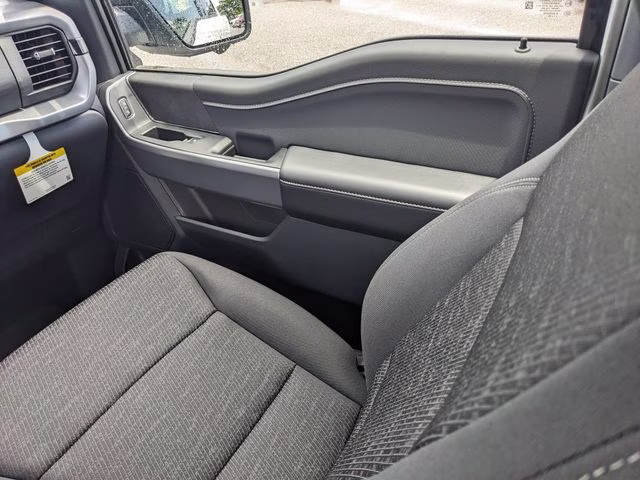 2026 Oxford White Ford F-150 XLT 4X4 Truck