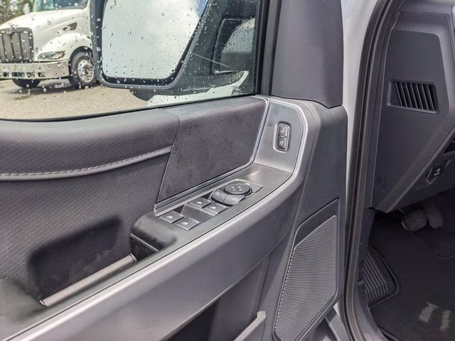 2026 Oxford White Ford F-150 XLT 4X4 Truck