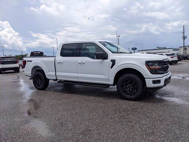 2026 Oxford White Ford F-150 XLT 4X4 Truck