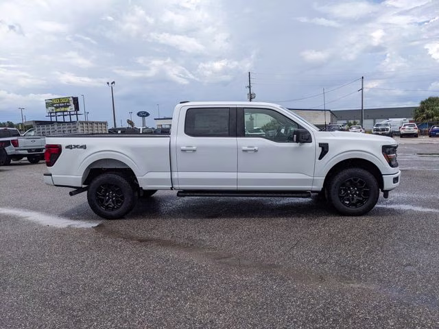 2026 Oxford White Ford F-150 XLT 4X4 Truck