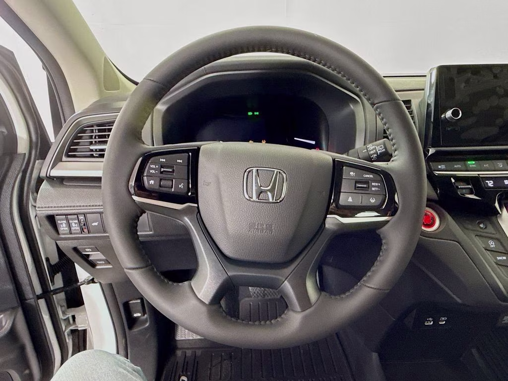 2026 Solar Silver Metallic Honda Odyssey EX-L FWD Van