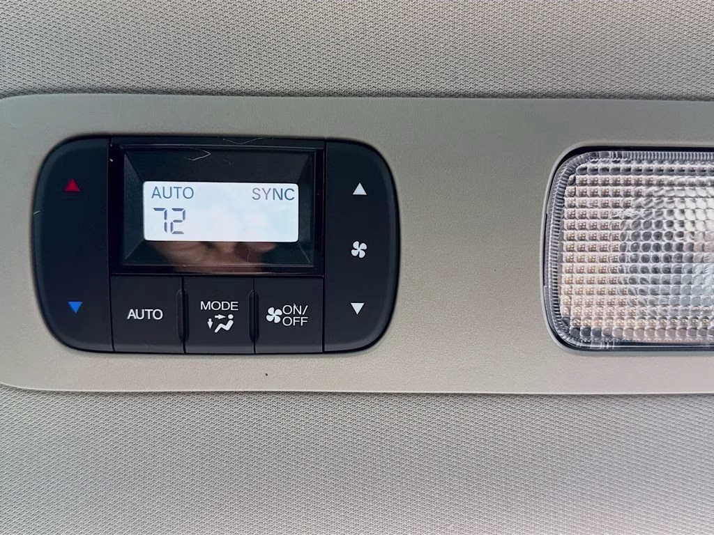2026 Solar Silver Metallic Honda Odyssey EX-L FWD Van