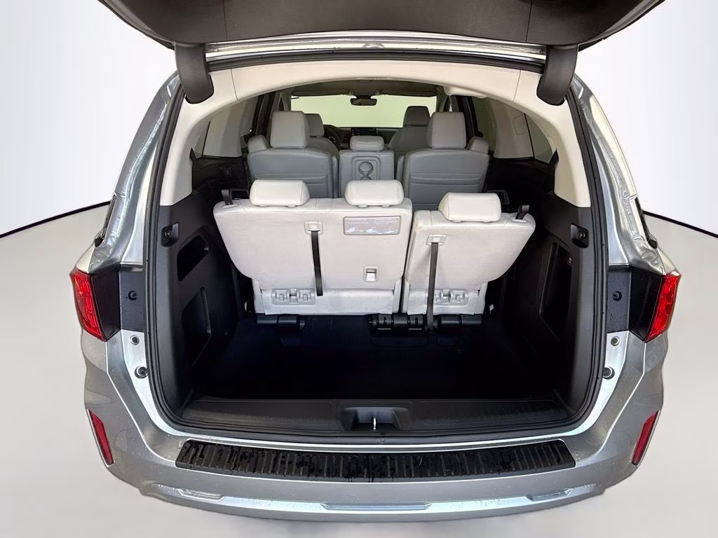 2026 Solar Silver Metallic Honda Odyssey EX-L FWD Van