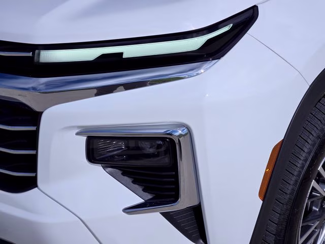 2026 Summit White Chevrolet Traverse LT FWD SUV