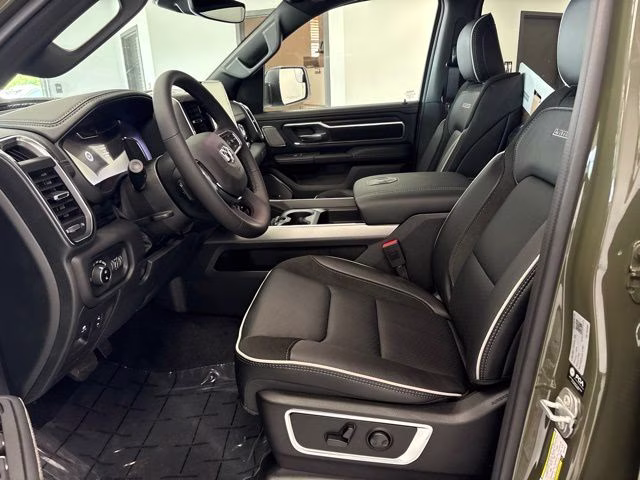 2026 Tank Ram 1500 Laramie Night Edition 4X4 Truck