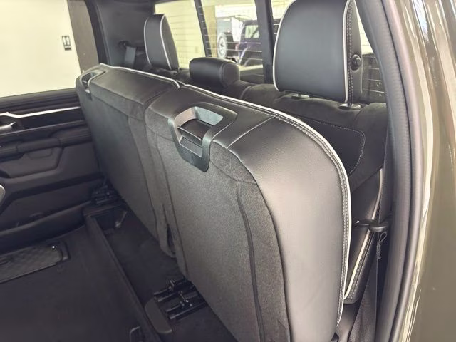 2026 Tank Ram 1500 Laramie Night Edition 4X4 Truck