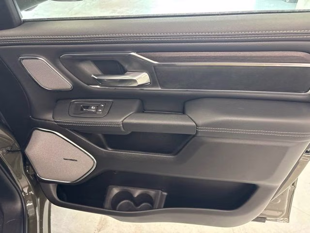 2026 Tank Ram 1500 Laramie Night Edition 4X4 Truck