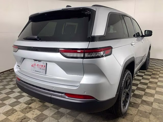 2026 Silver Zynith Jeep Grand Cherokee Altitude 4X4 SUV