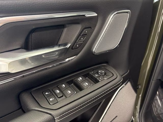 2026 Tank Ram 1500 Laramie Night Edition 4X4 Truck