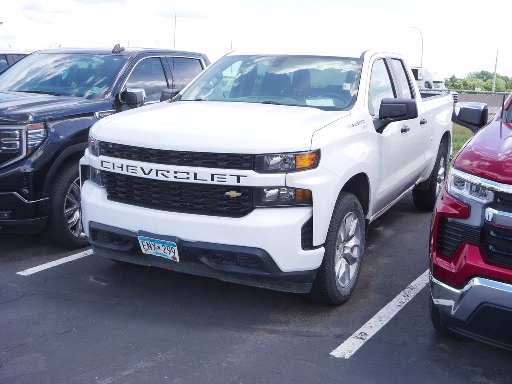 2020 Summit White Chevrolet Silverado 1500 Custom 4X4 Truck