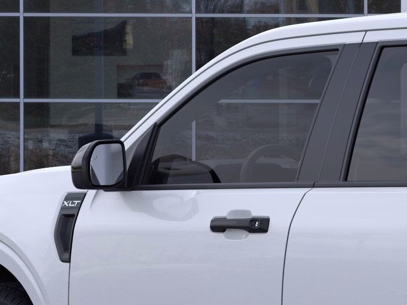 2026 Space White Metallic Ford Maverick XLT AWD Truck