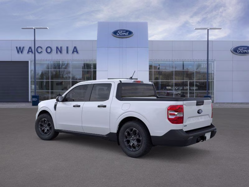 2026 Space White Metallic Ford Maverick XLT AWD Truck