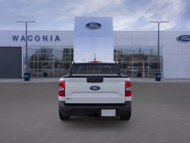 2026 Space White Metallic Ford Maverick XLT AWD Truck