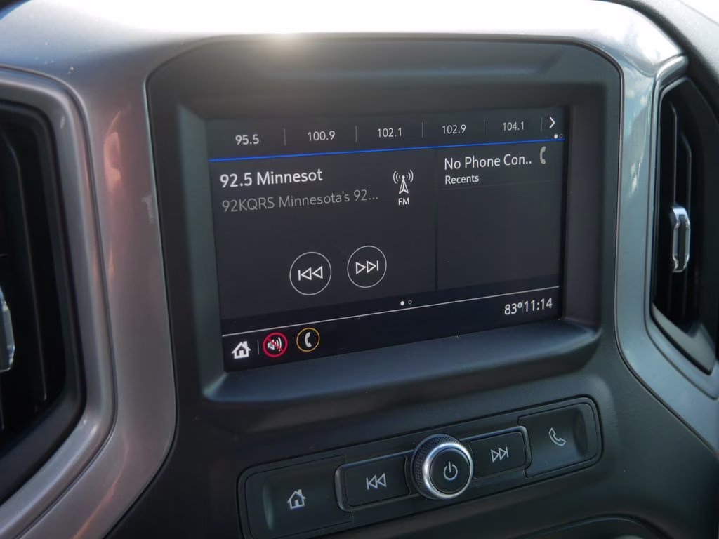 2020 Summit White Chevrolet Silverado 1500 Custom 4X4 Truck