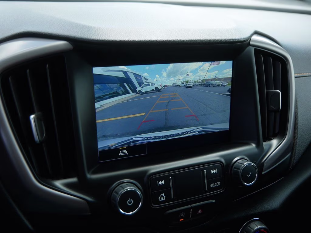 2022 Summit White GMC Terrain AT4 AWD SUV