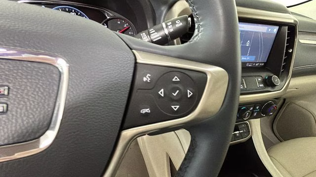 2023 White Frost Tricoat GMC Acadia Denali AWD SUV