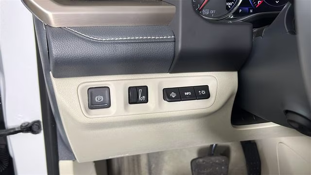 2023 White Frost Tricoat GMC Acadia Denali AWD SUV