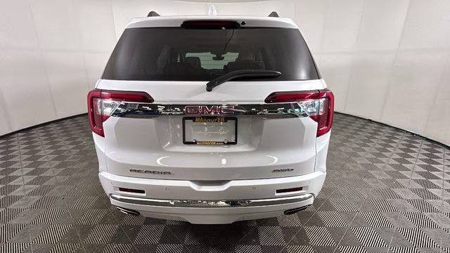 2023 White Frost Tricoat GMC Acadia Denali AWD SUV