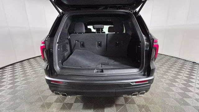 2024 Mosaic Black Metallic Chevrolet Traverse LS FWD SUV