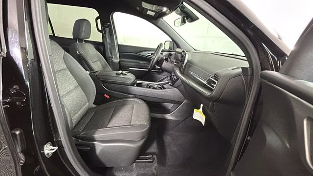 2024 Mosaic Black Metallic Chevrolet Traverse LS FWD SUV