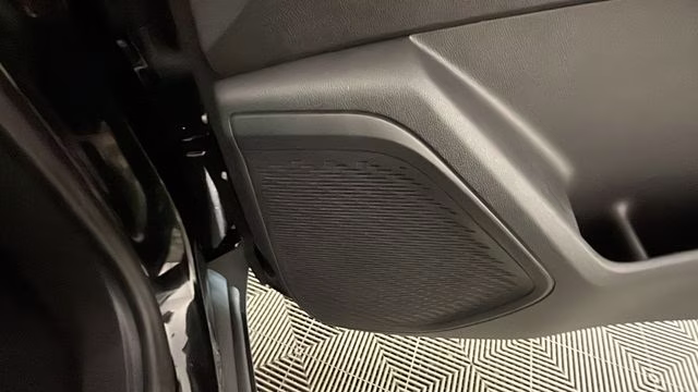 2024 Mosaic Black Metallic Chevrolet Traverse LS FWD SUV