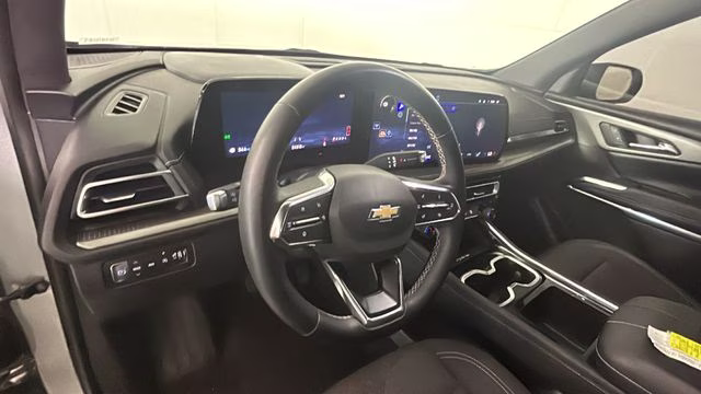 2025 Gray Chevrolet Traverse LT AWD SUV