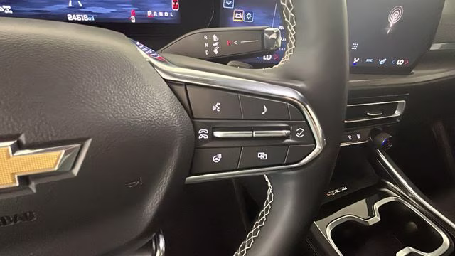 2025 Gray Chevrolet Traverse LT AWD SUV