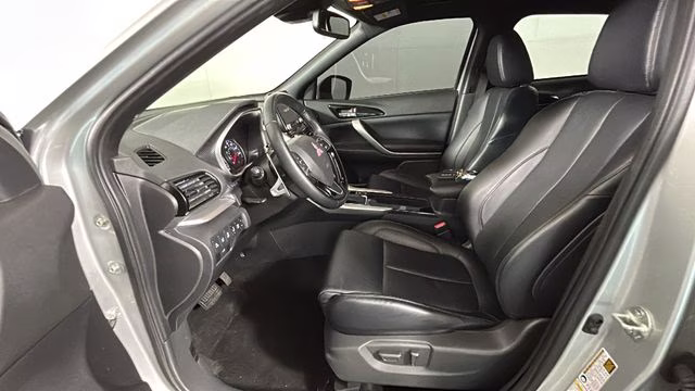 2025 White Mitsubishi Eclipse Cross SEL 4X4 SUV