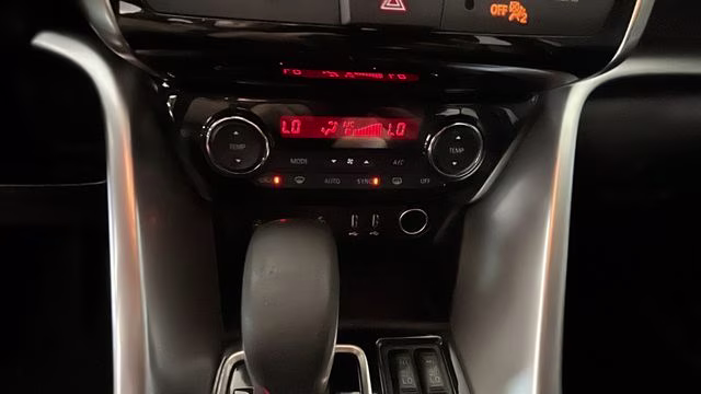 2025 White Mitsubishi Eclipse Cross SEL 4X4 SUV