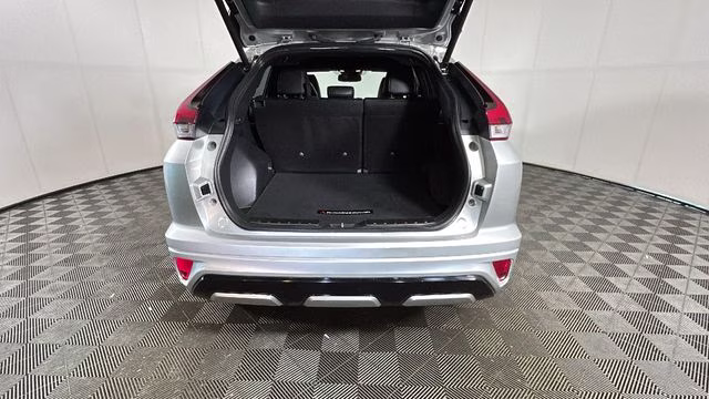 2025 White Mitsubishi Eclipse Cross SEL 4X4 SUV