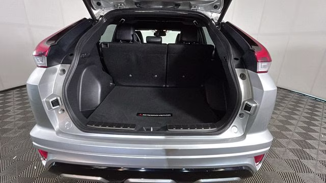 2025 White Mitsubishi Eclipse Cross SEL 4X4 SUV