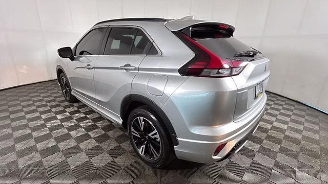 2025 White Mitsubishi Eclipse Cross SEL 4X4 SUV