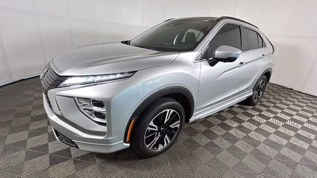 2025 White Mitsubishi Eclipse Cross SEL 4X4 SUV