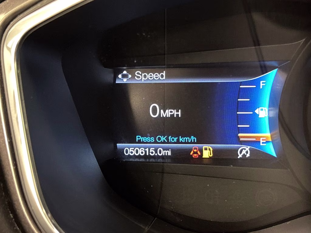 2020 Oxford White Ford Fusion SE FWD Sedan