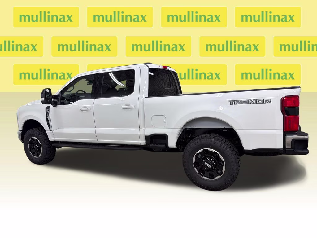 2026 STAR WHITE Ford Super Duty F-250 SRW Lariat Tremor 4X4 Truck