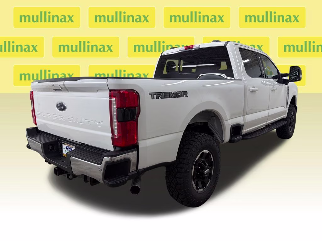 2026 STAR WHITE Ford Super Duty F-250 SRW Lariat Tremor 4X4 Truck