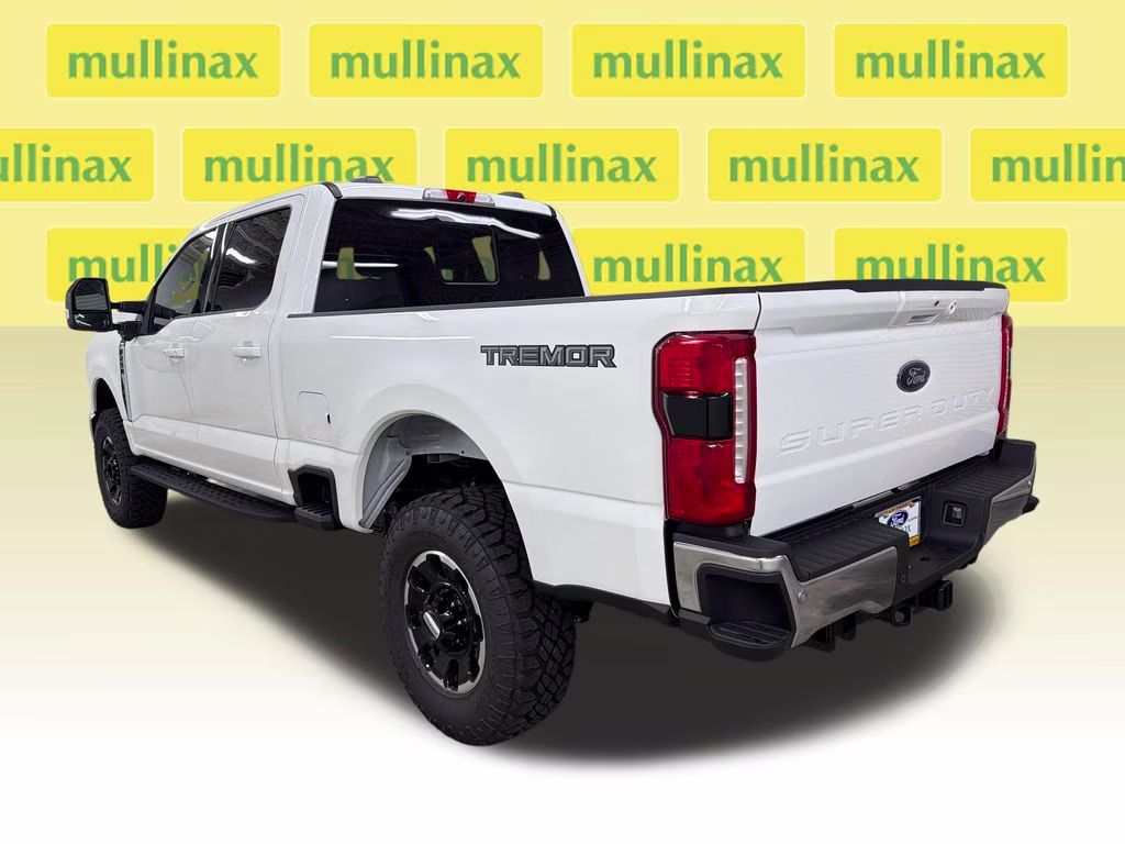 2026 STAR WHITE Ford Super Duty F-250 SRW Lariat Tremor 4X4 Truck