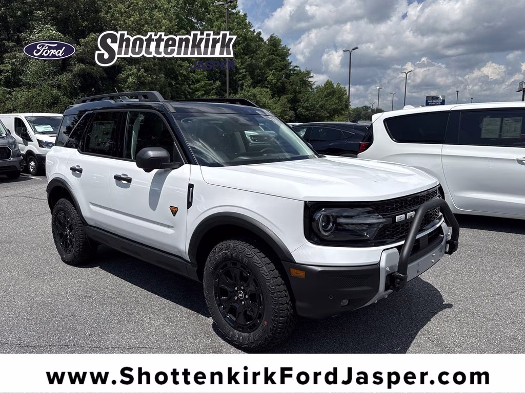 2026 Oxford White Ford Bronco Sport Badlands 4X4 SUV