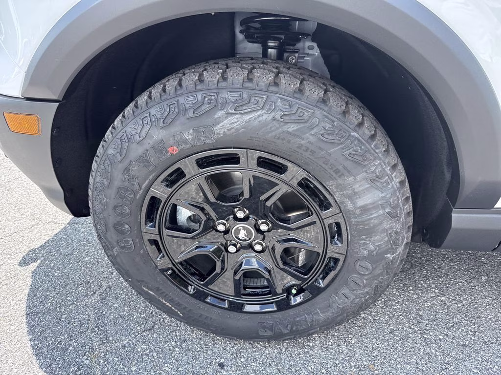 2026 Oxford White Ford Bronco Sport Badlands 4X4 SUV