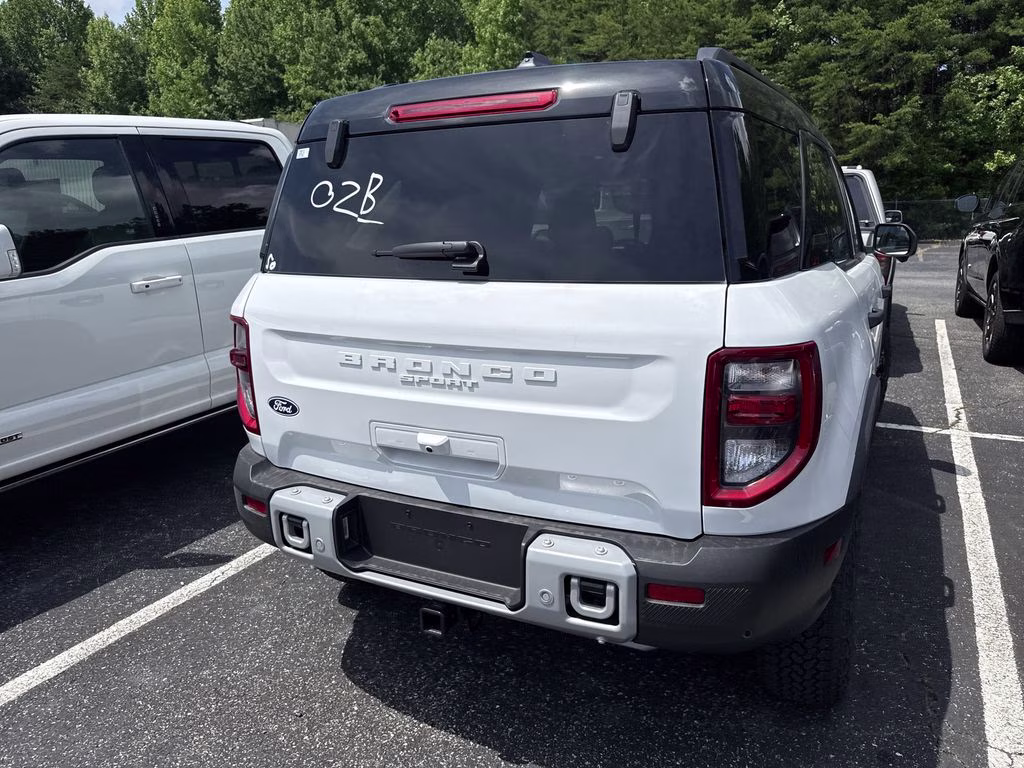 2026 Oxford White Ford Bronco Sport Badlands 4X4 SUV