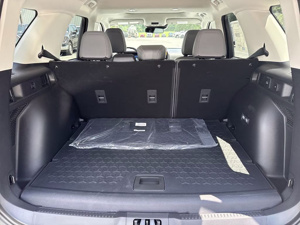 2026 Oxford White Ford Bronco Sport Badlands 4X4 SUV