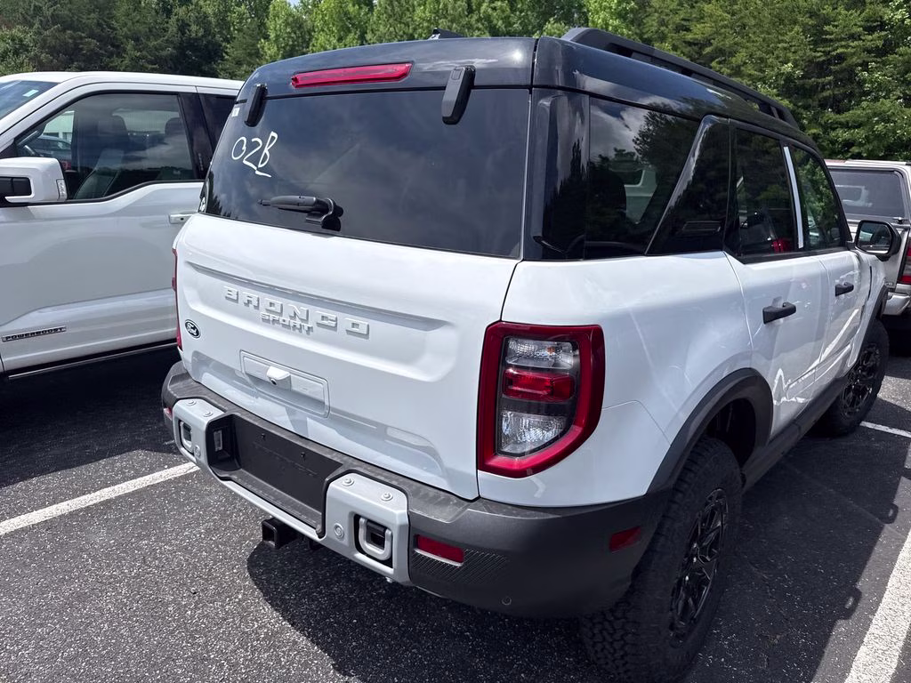 2026 Oxford White Ford Bronco Sport Badlands 4X4 SUV